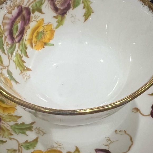 Vintage Royal Albert Crown China Poppies Tea Set – Service for 4 – Hand Painted - Picture 5 of 16
